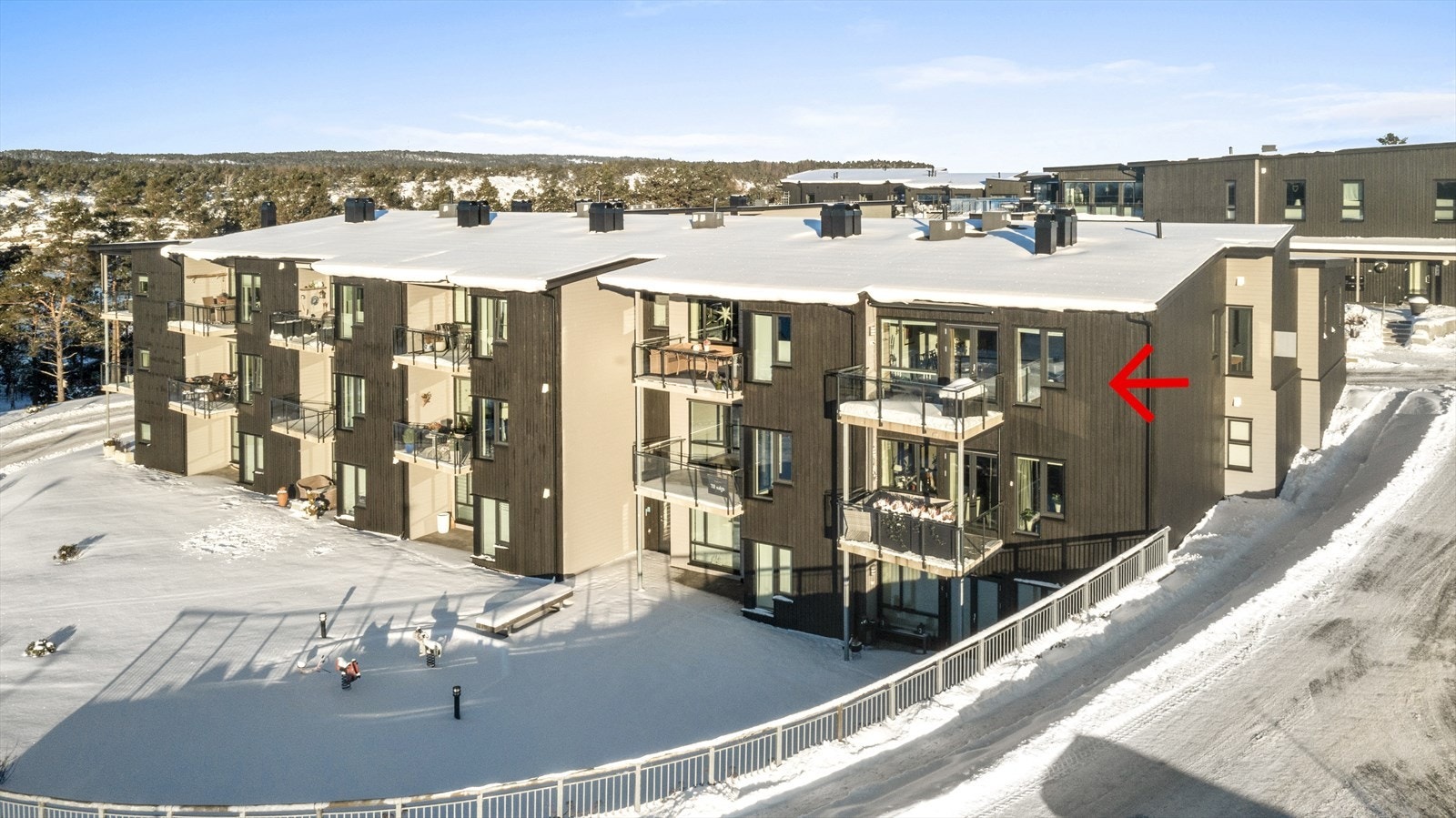 Endeleilighet øverst i bygget - rett ut mot havet! Galleribilde