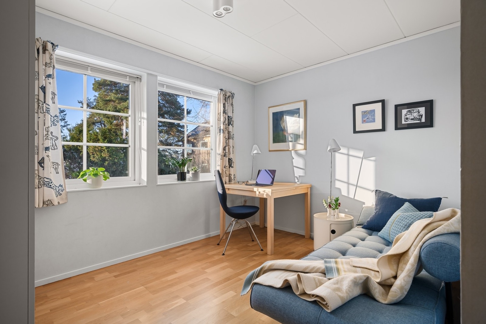 Boligen rommer hele 5 soverom, hvorav ett er i 1.etg. Galleribilde