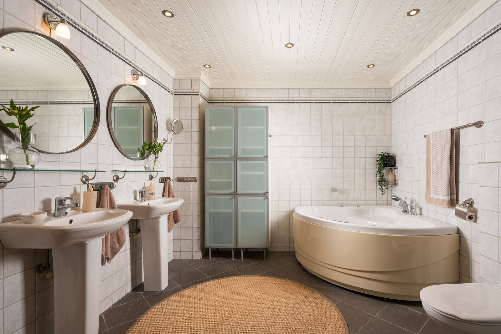 Stort og lekkert bad Galleribilde