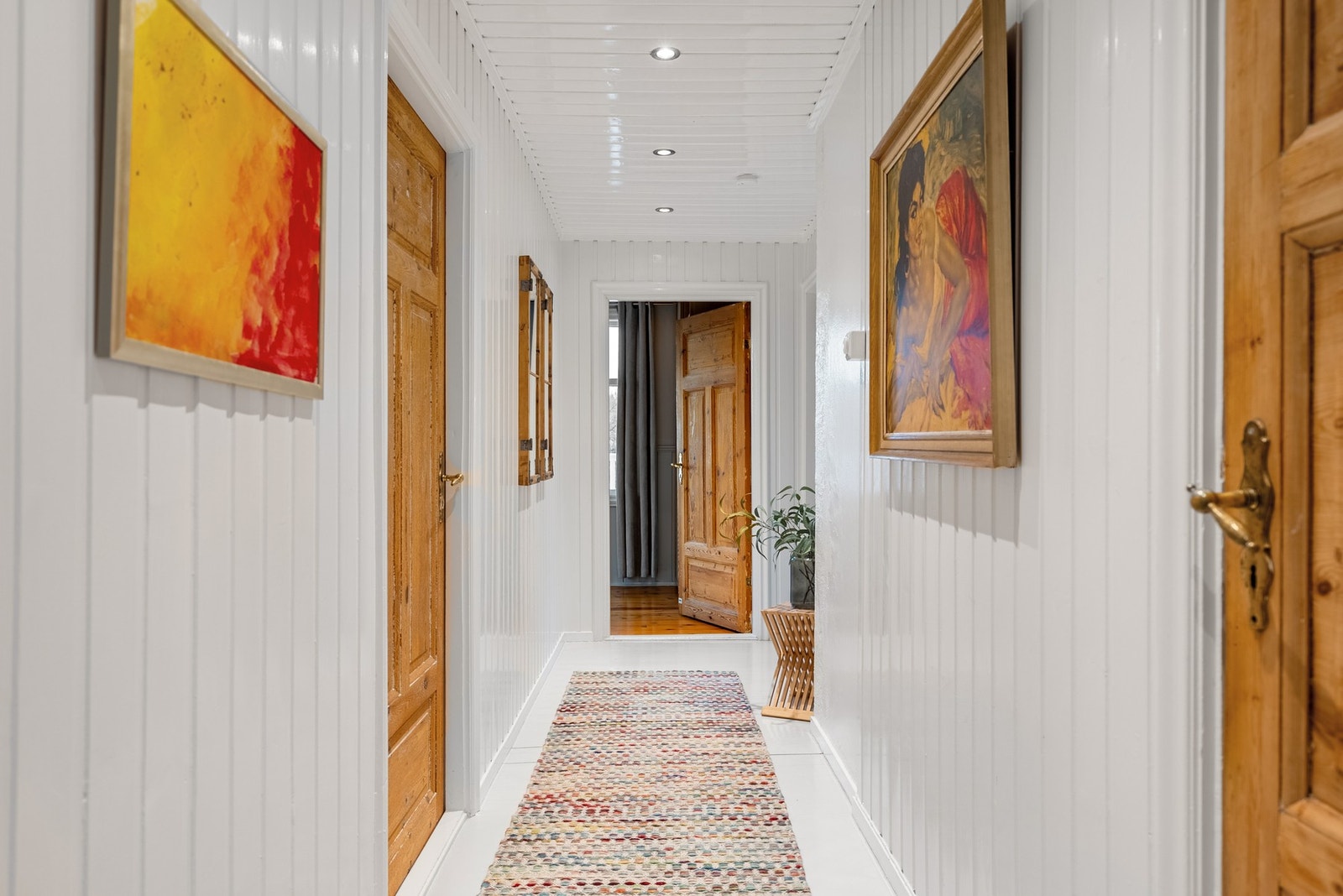 Det er 4 sep. rom i etasjen Galleribilde