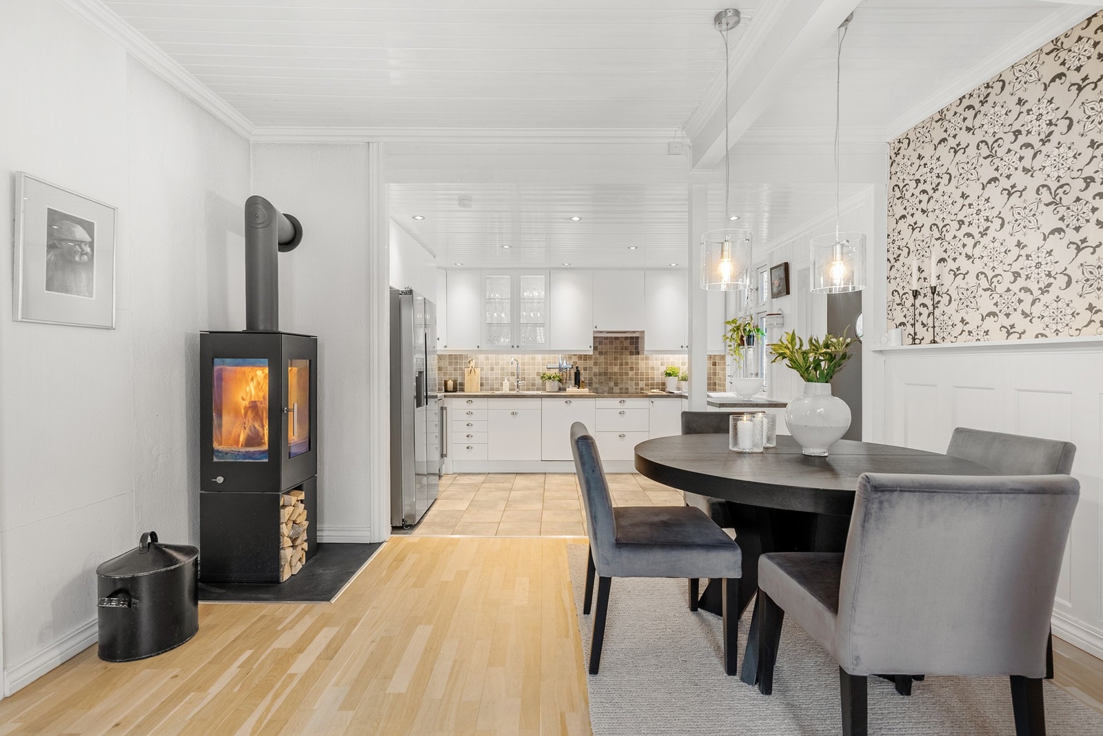 Stort kjøkken Galleribilde