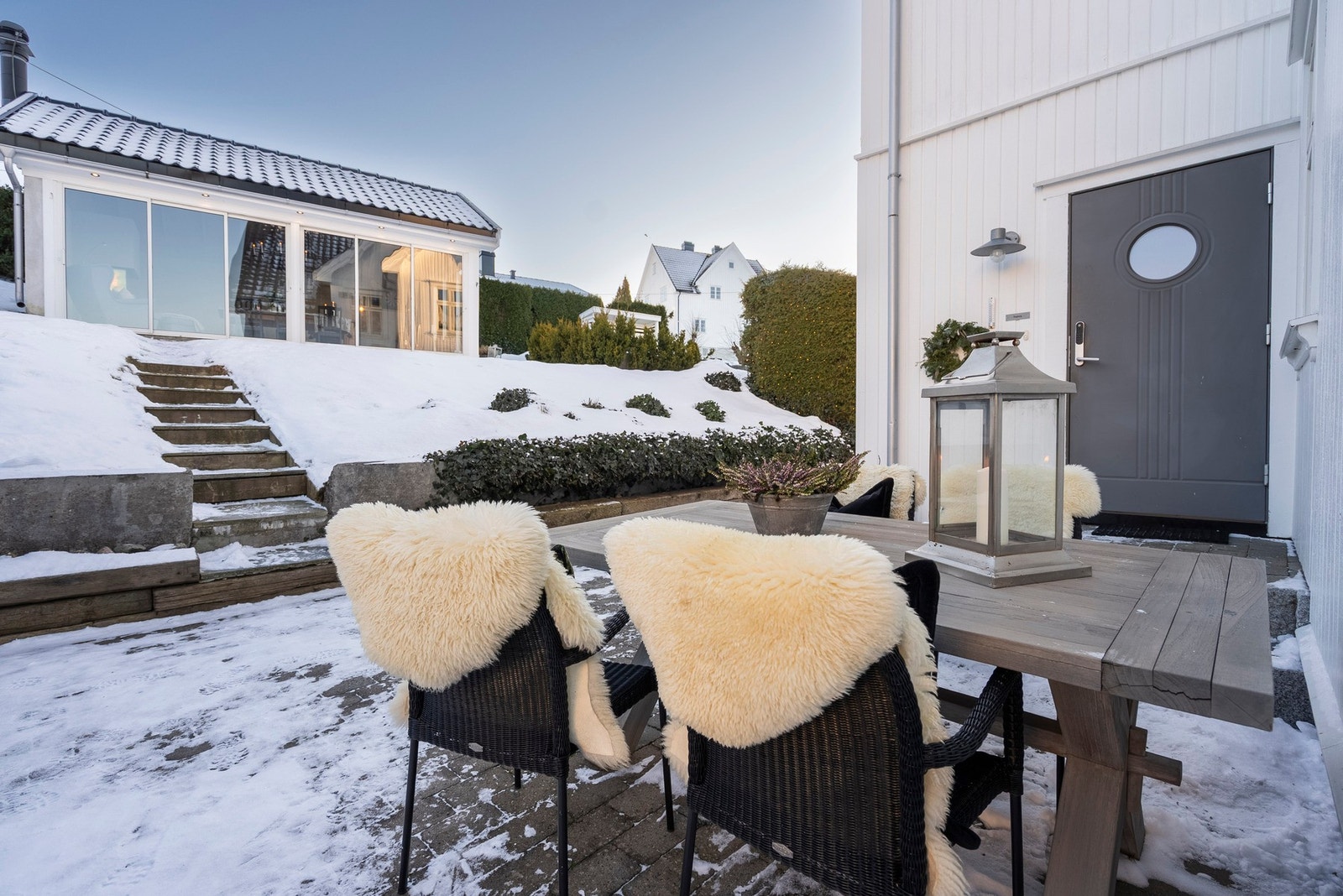 La oss ta turen opp i utestuen Galleribilde