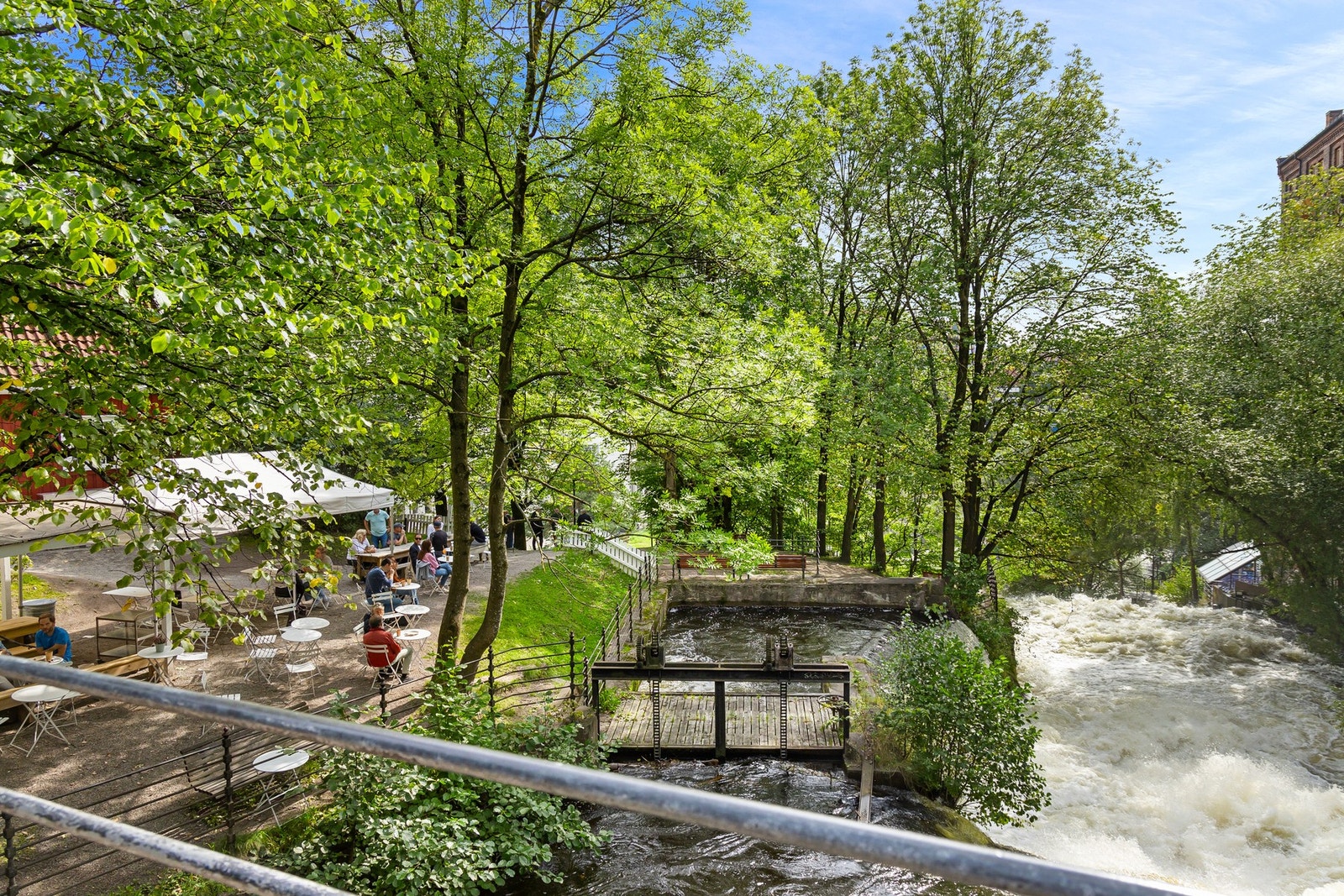 Nærområde - Fossen på Sagene ligger Hønse-Lovisas hus. Galleribilde