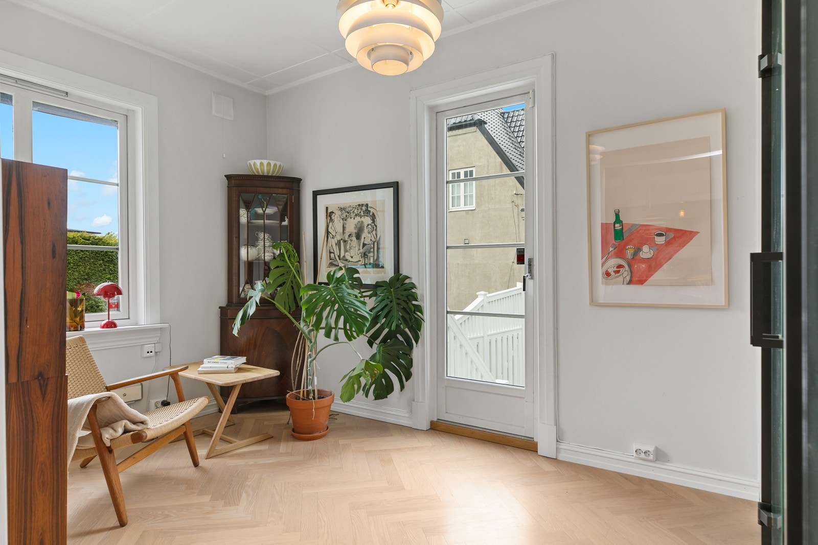 Gode lysforhold og lun stemning - en perfekt stue for avslapning Galleribilde