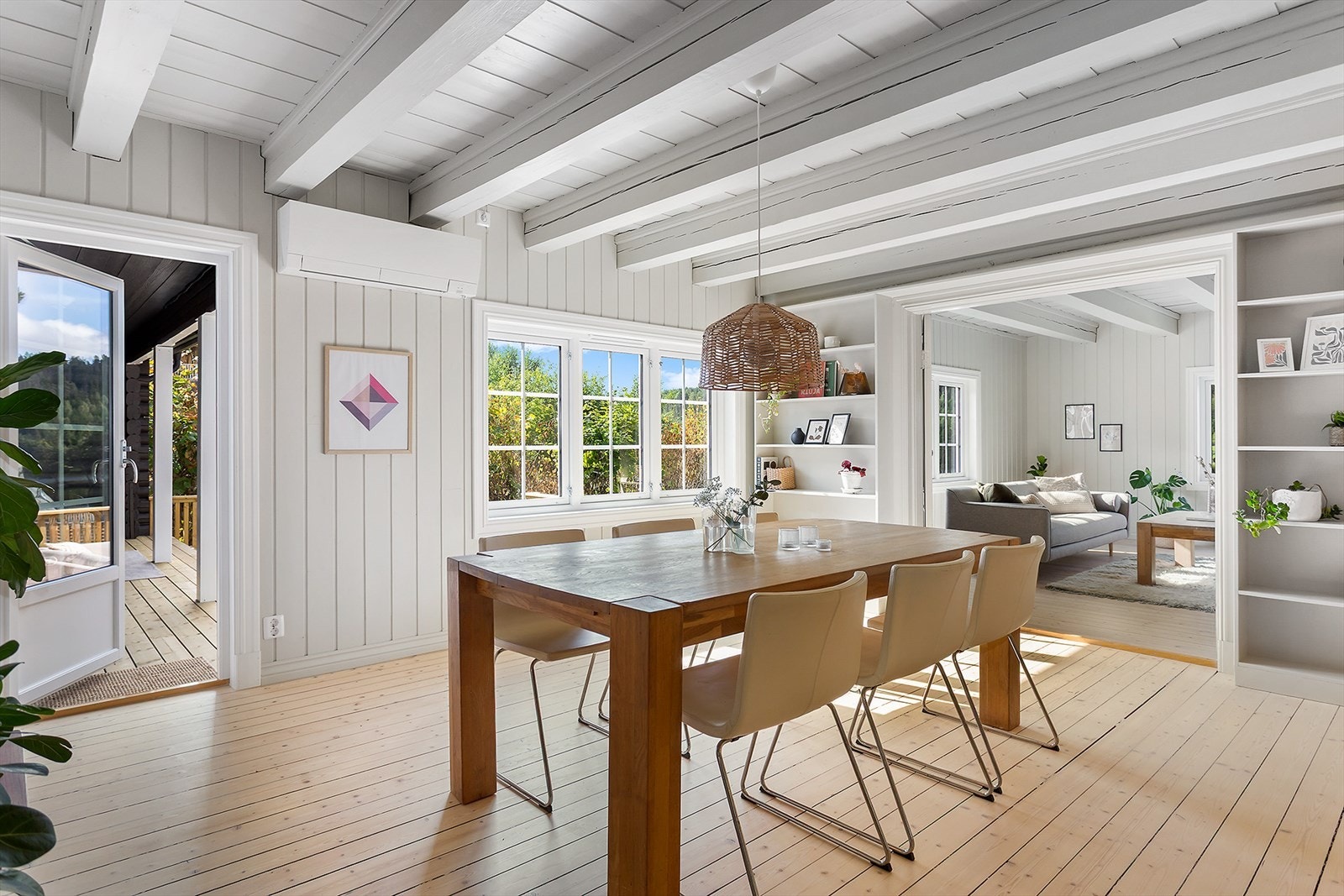 Arkiv bilder- Her kan du flytte rett inn med mulighet for utleie eller som generasjonsbolig. Galleribilde