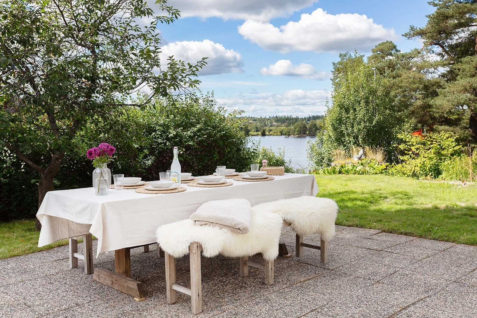 Utsikten, luften og følelsen du får her på en fin sommerdag må oppleves - Velkommen på visning! Galleribilde