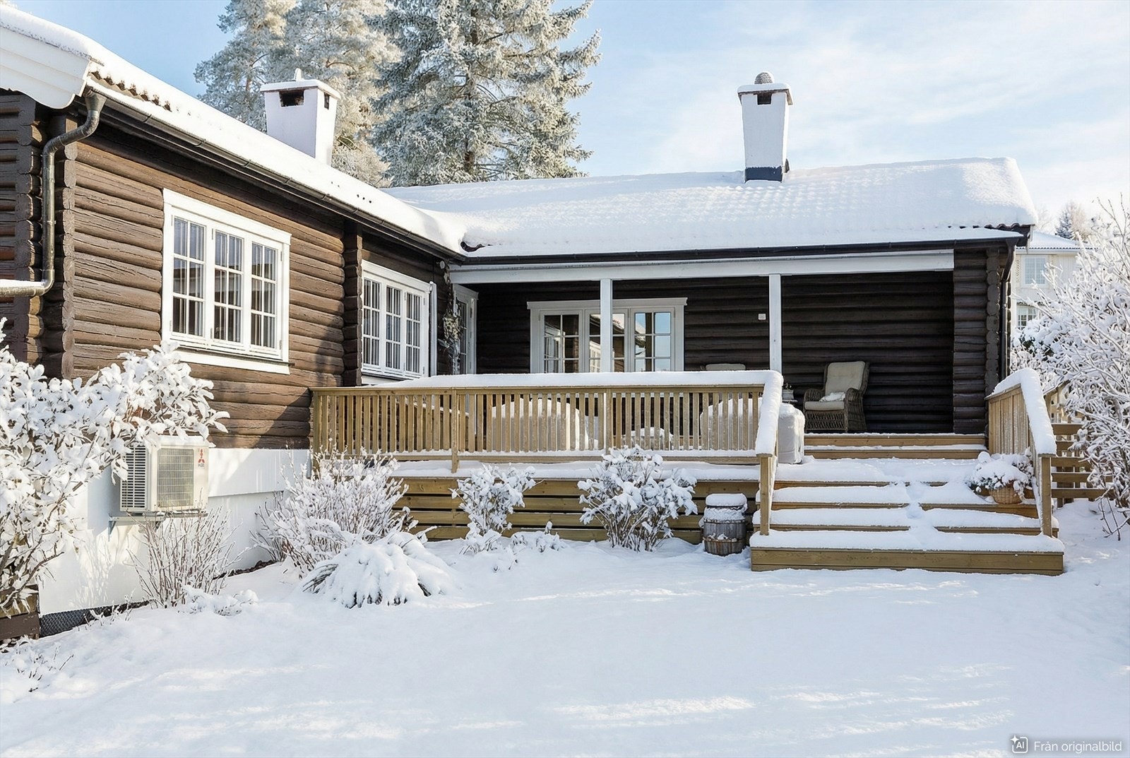 Totaloppusset og meget romslig enebolig med tre bad og to kjøkken. Galleribilde