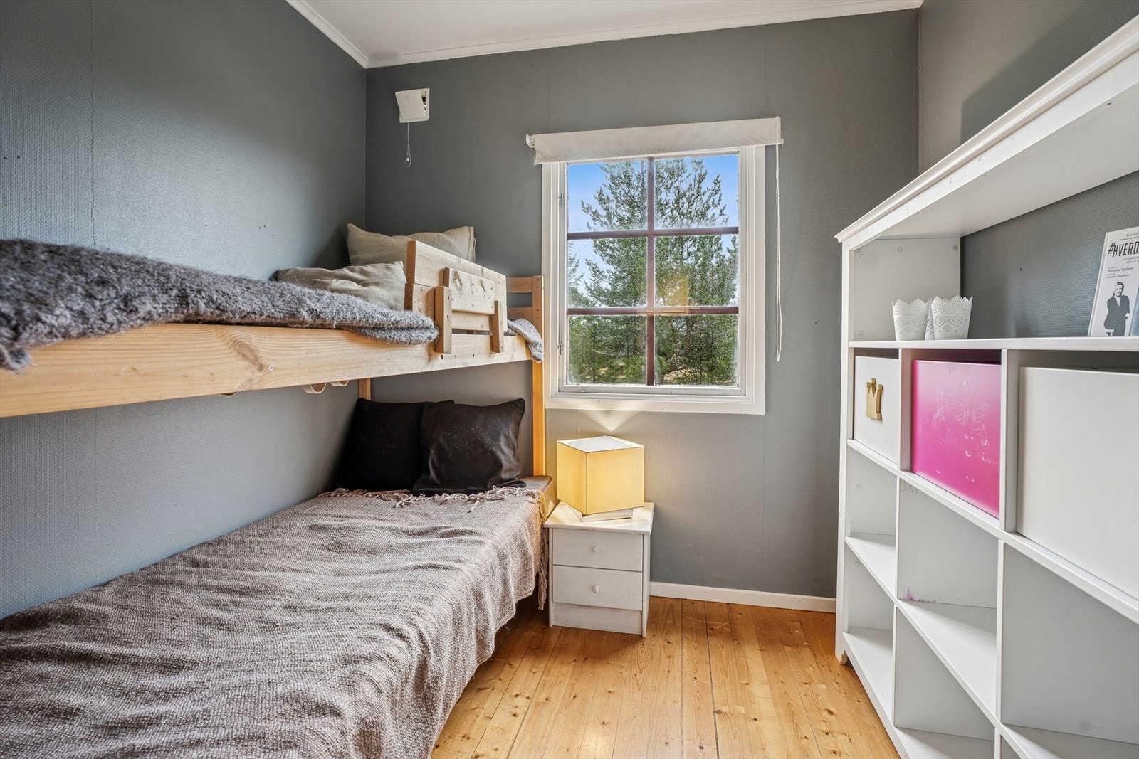 Det tredje soverommet er idag innredet med køyeseng, en arealeffektiv løsning. Galleribilde