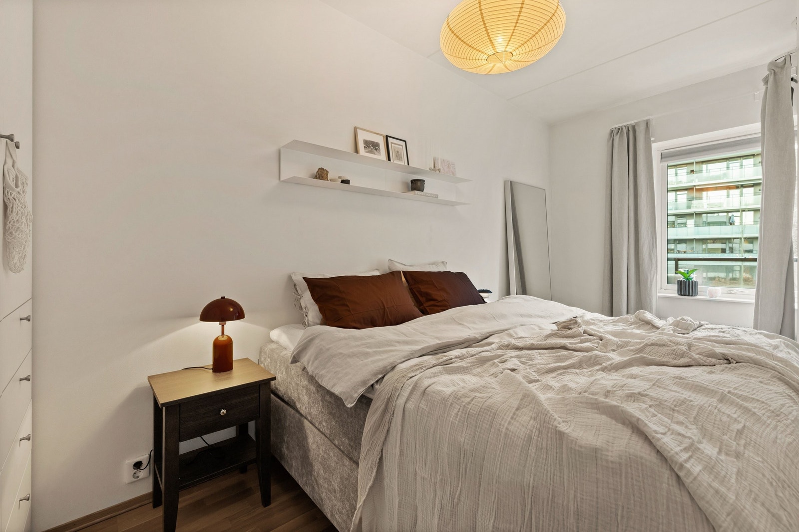 Soverom med adkomst fra stue. Galleribilde