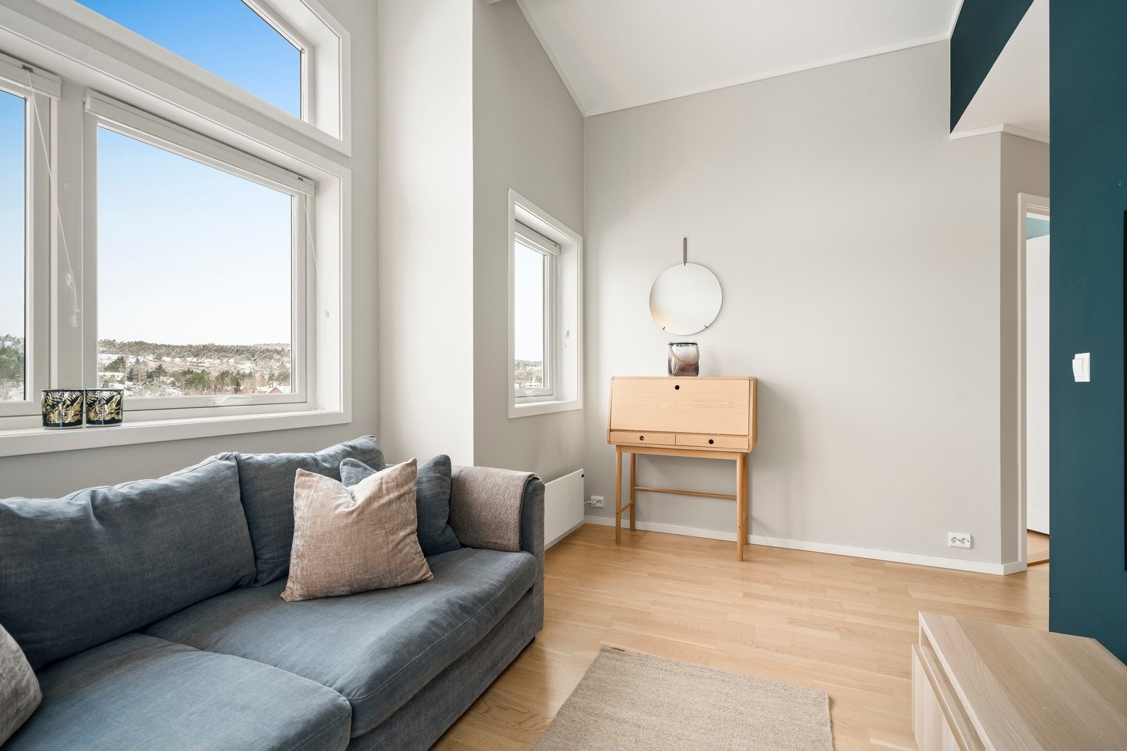 Rommet passer perfekt som TV-stue, lekerom, hobbyrom eller hjemmekontor - valget er ditt! Galleribilde