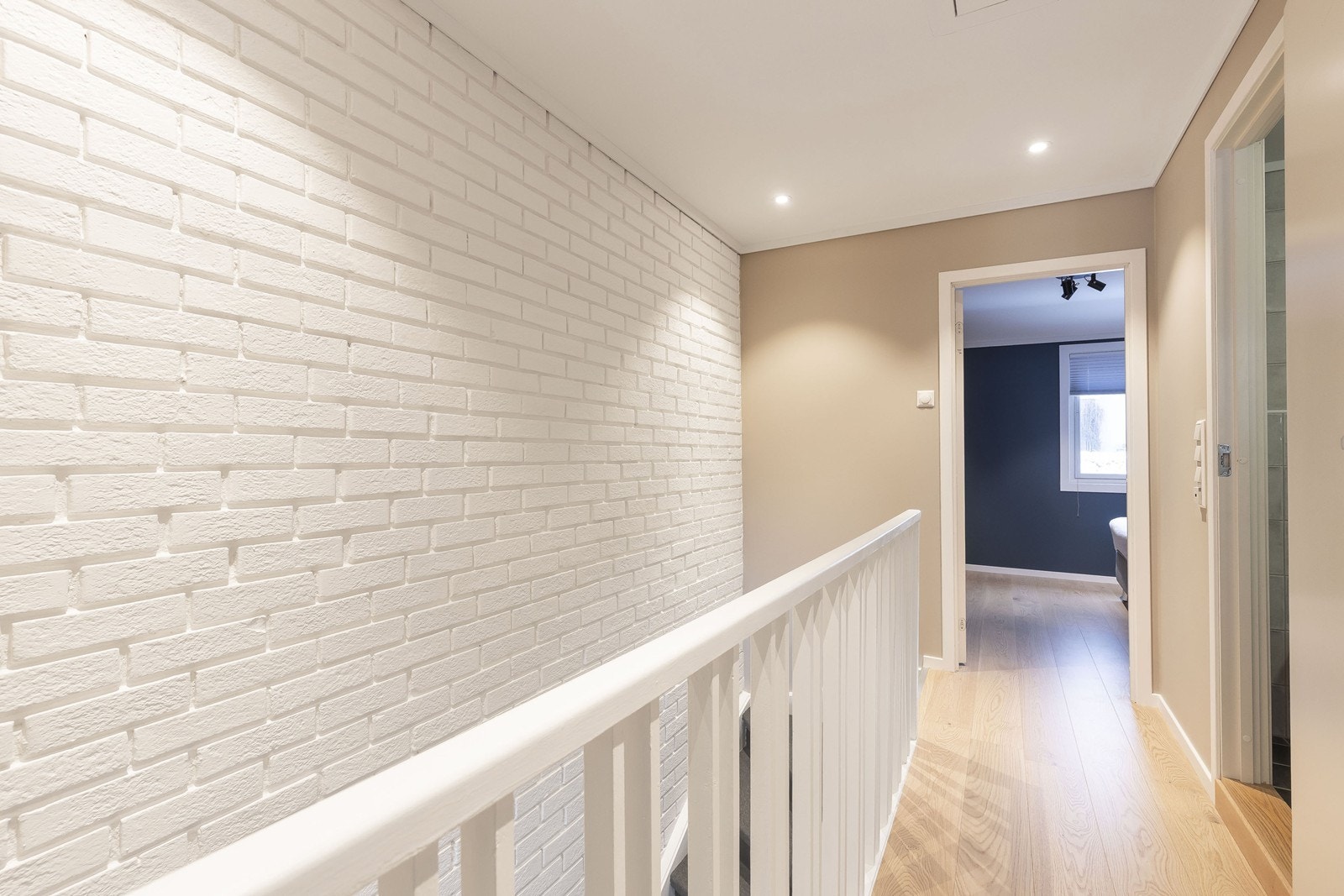 Gang i 2.etasje Galleribilde