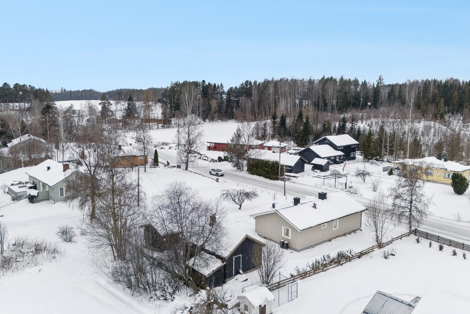Her bor du med umiddelbar nærhet til skog og natur. Galleribilde