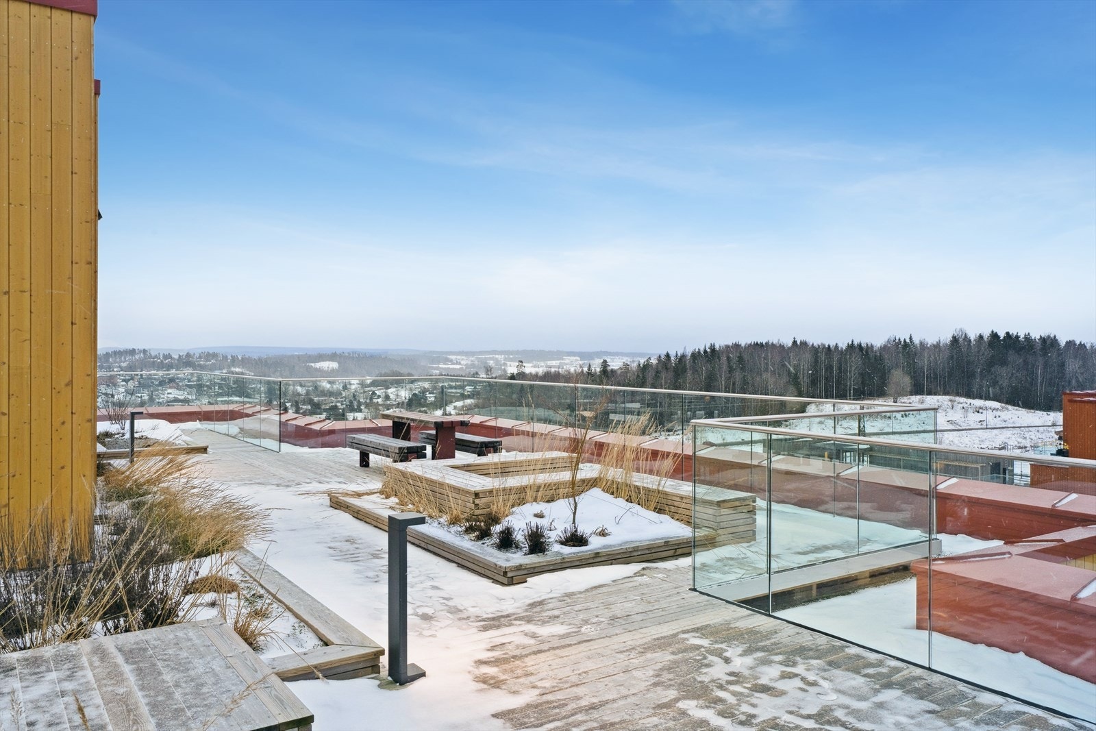 Her kan fine og solrike dager og kvelder nytes i godt selskap. Galleribilde