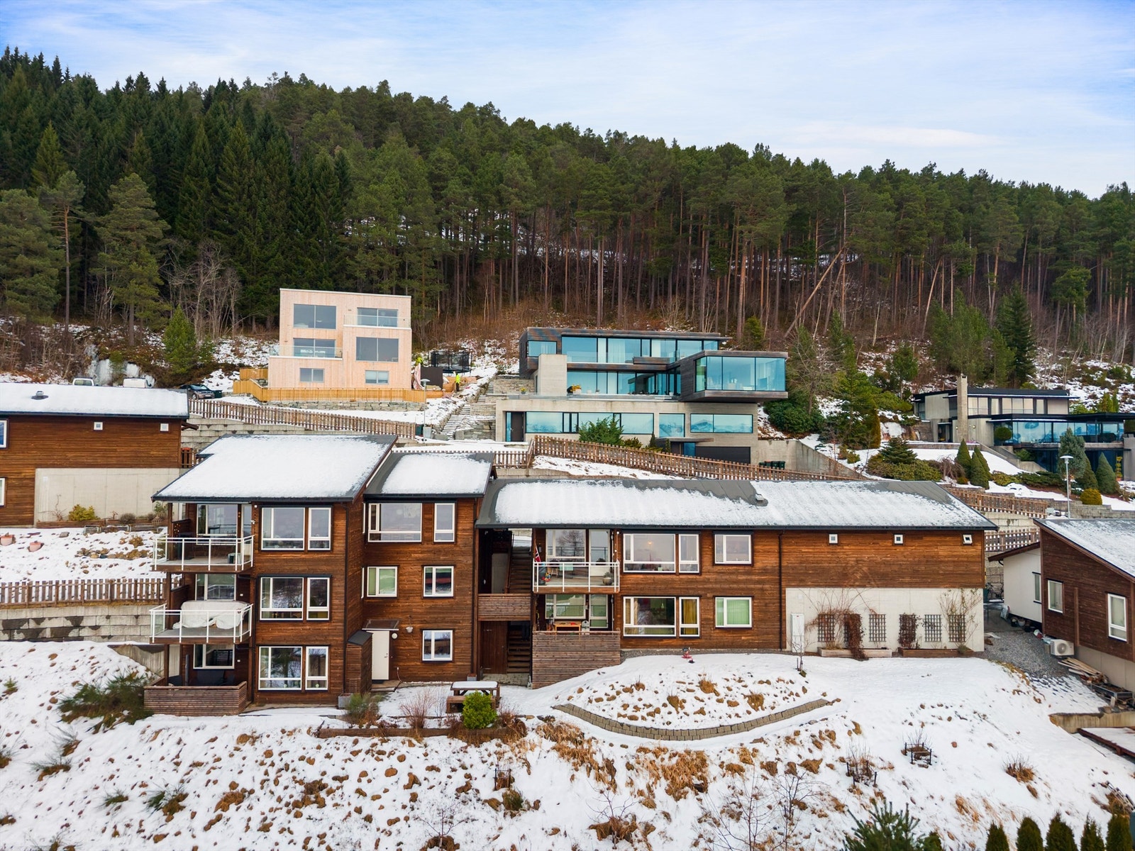 Bebyggelsen består av rekkehusbebyggelse oppført i 2017 Galleribilde