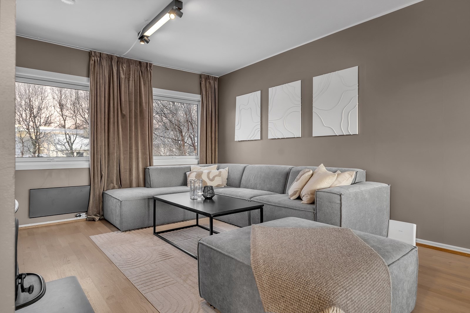 God plass til stuemøblement Galleribilde