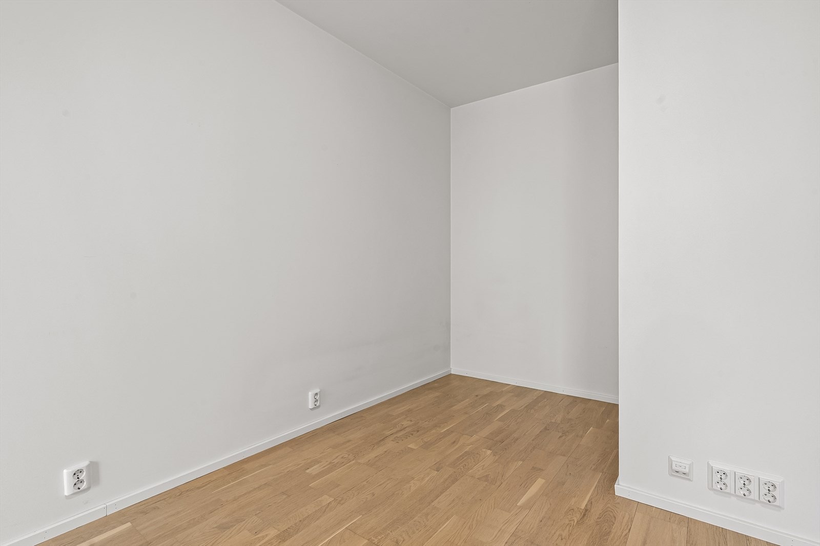 Delvis adskilt alkoveløsning ved stue. Galleribilde