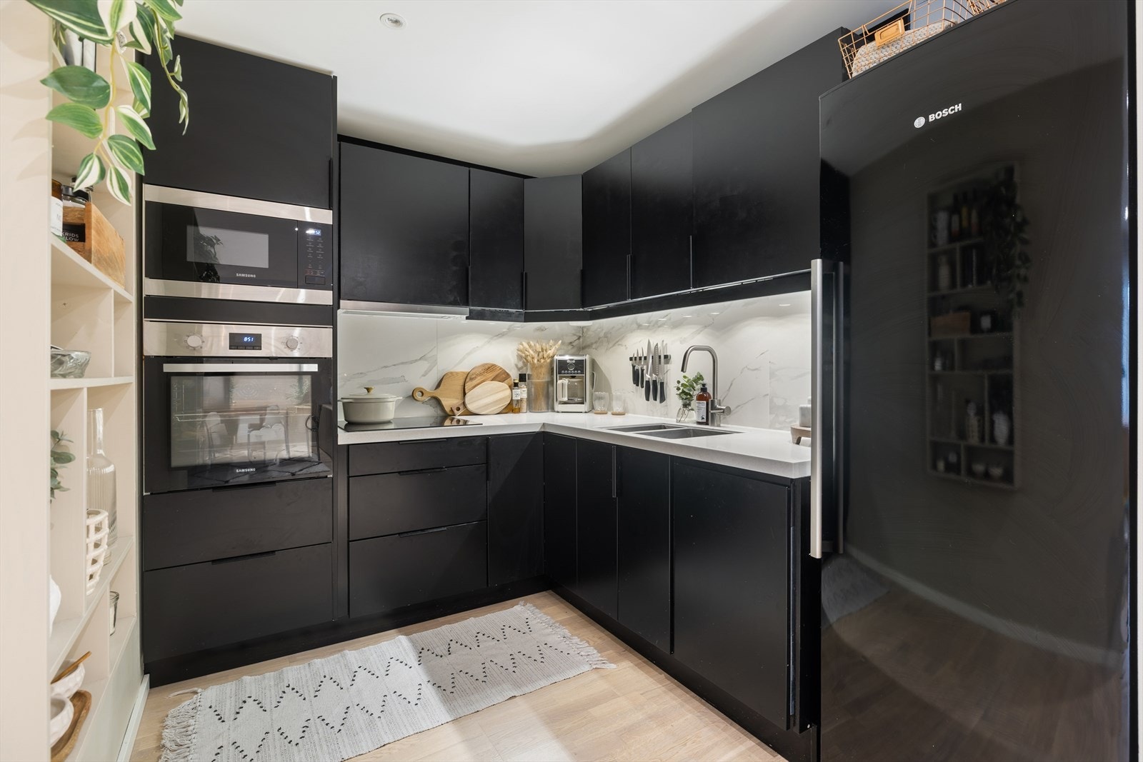 Alle hvitevarer på kjøkken er inkludert Galleribilde