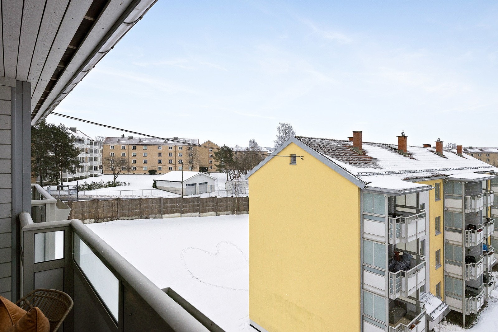 Utsyn fra balkong. Galleribilde