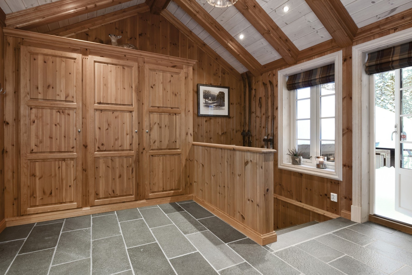 Integrert garderobeløsning. Galleribilde