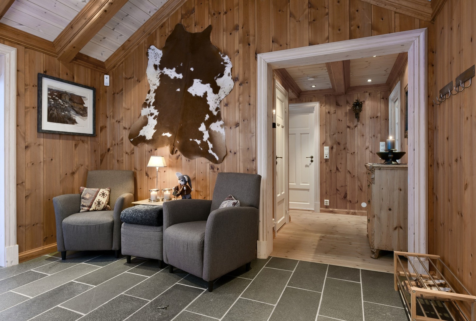 Videre inn til hytta. Galleribilde