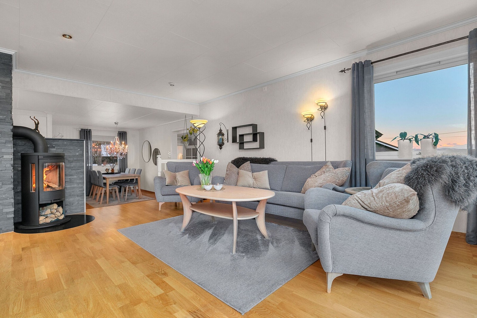 Vedovn i stuen gir lun varme på kalde dager. Galleribilde