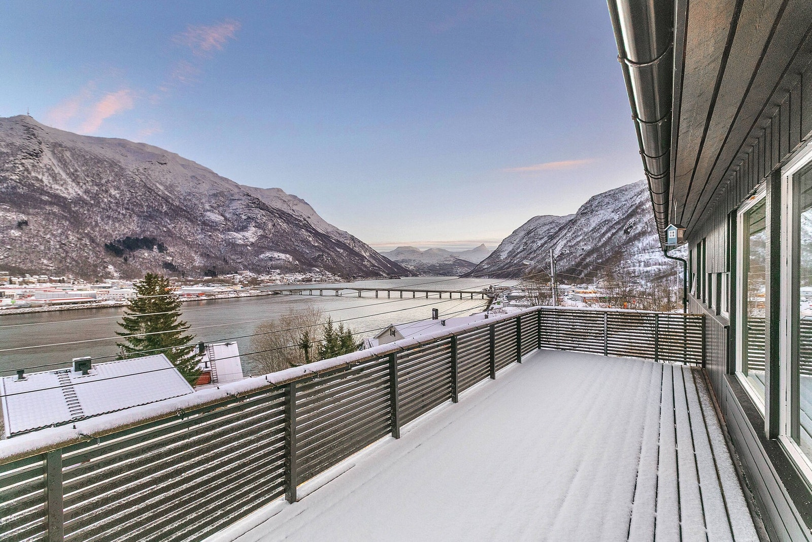 Nydelig utsikt fra veranda Galleribilde