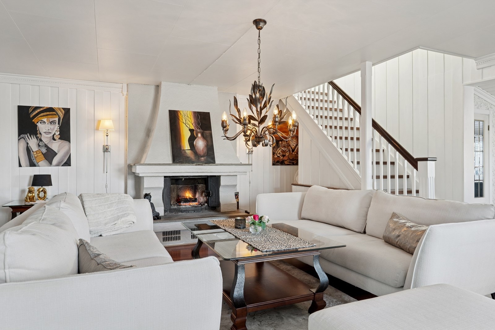 Stor stue med flere møbeleringsmuligheter. Galleribilde