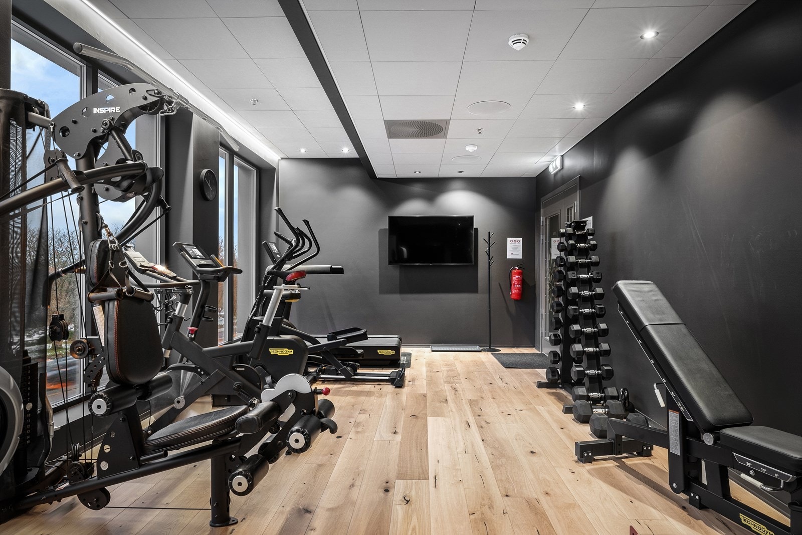 Tren med utsikt til Mosvannet i sameiets eget treningsrom. Galleribilde