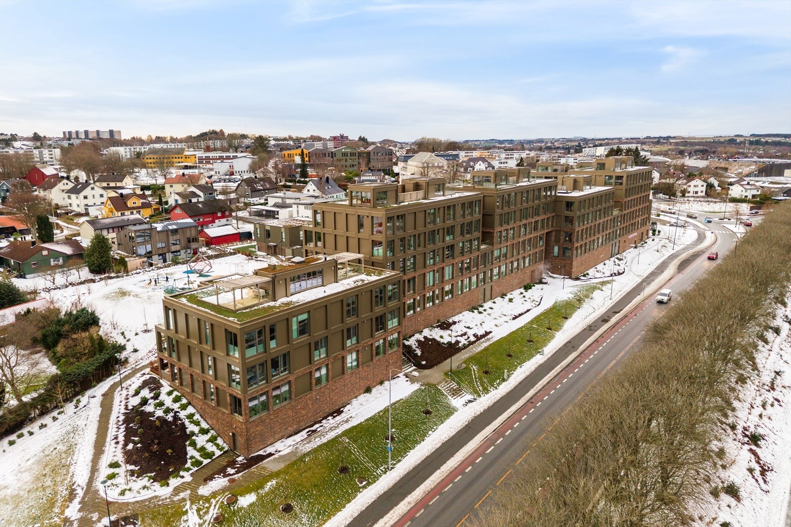 Et utgangspunkt for en flott hverdag. Her går du rett inni regionens beste turområder som Ullandhaug og Sørmarka, Mosvannet og Stokkavannet eller kanskje ta en svømmetur på Nye gamlingen et steinkast unna. Galleribilde