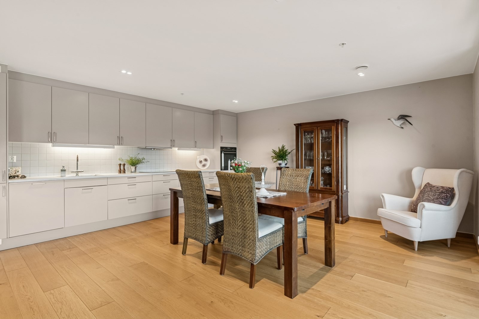 Kjøkken og spisestue Galleribilde