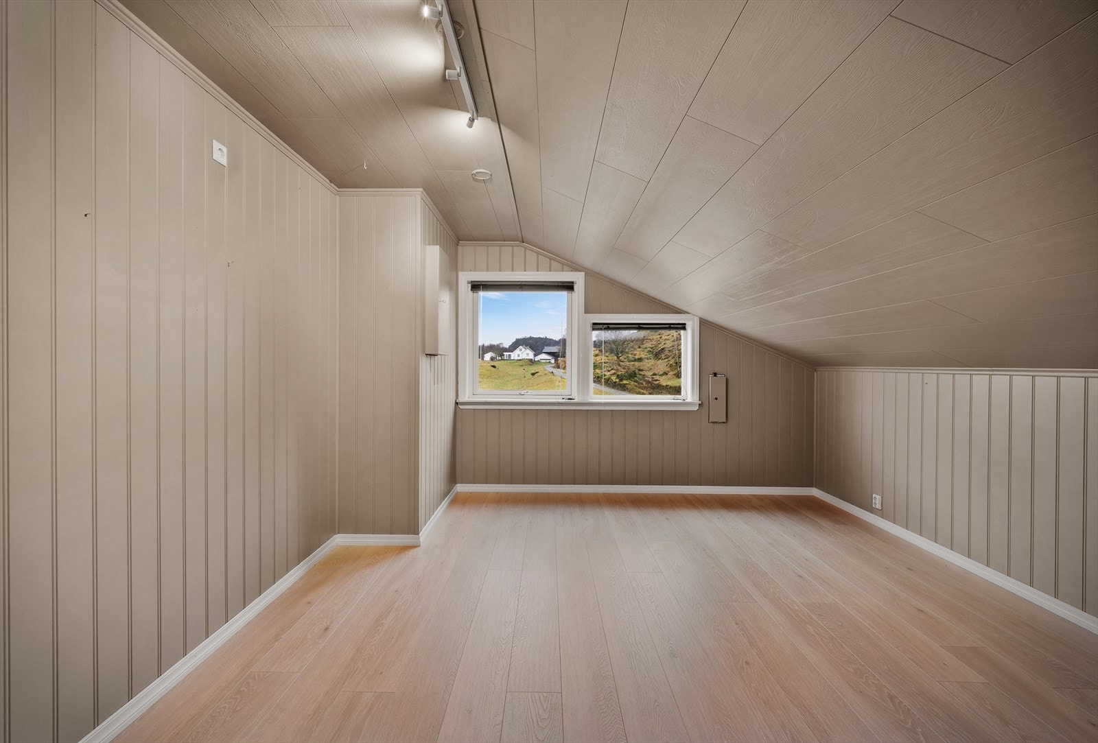 - De to soverommene måler hhv. 13,1m² og 15,2m² - Galleribilde