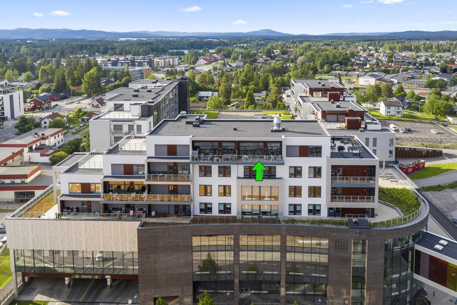Velkommen til Furusethgata 8 - Herlig toppleilighet med utsøkt utsikt - Foto: Sebra Eiendomsfoto v/Sindre Lundvoll Galleribilde