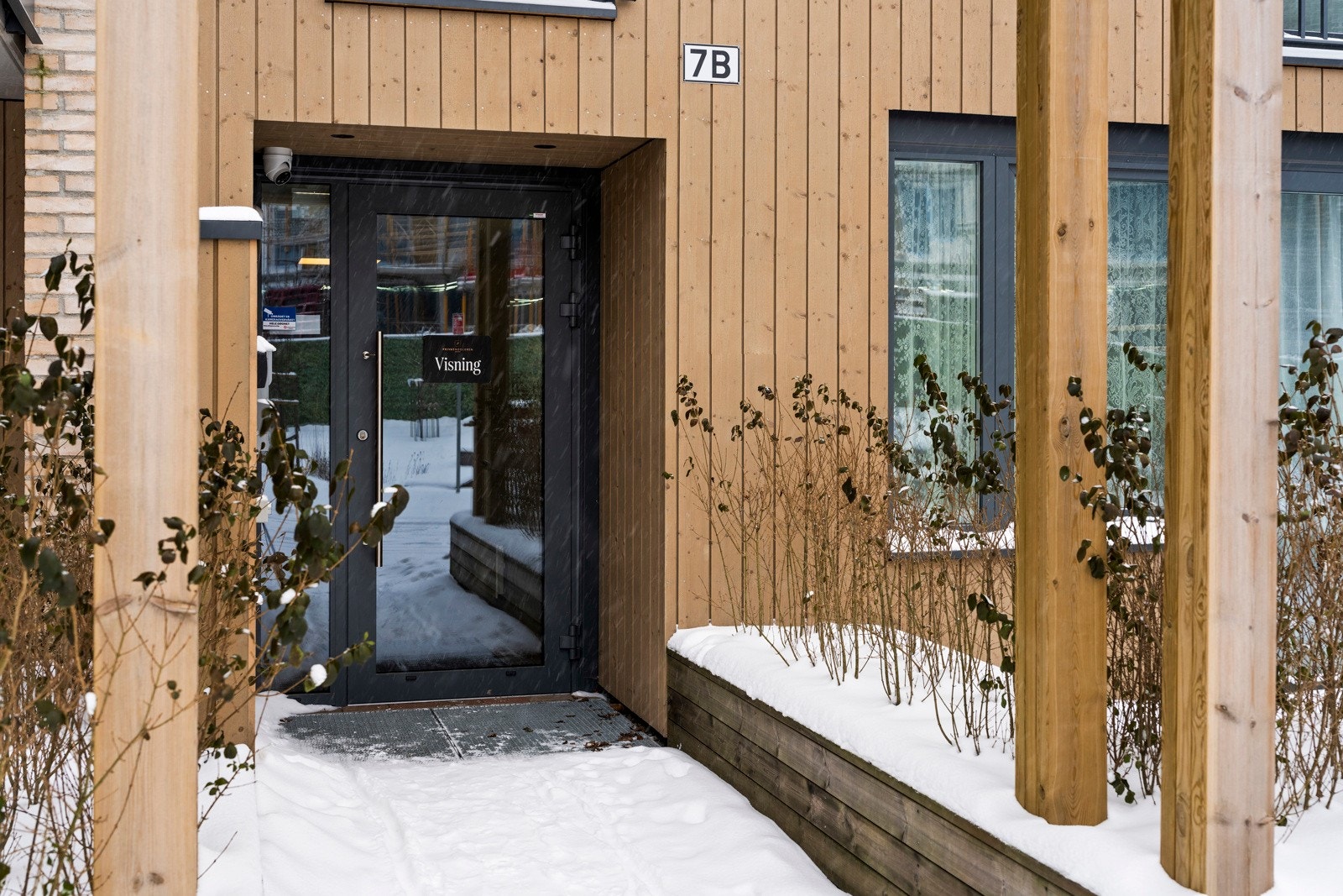 Her har du nærhet til Alti Storsenter, Vestby togstasjon, E6, treningssenter, skoler i alle trinn og barnehager. Galleribilde