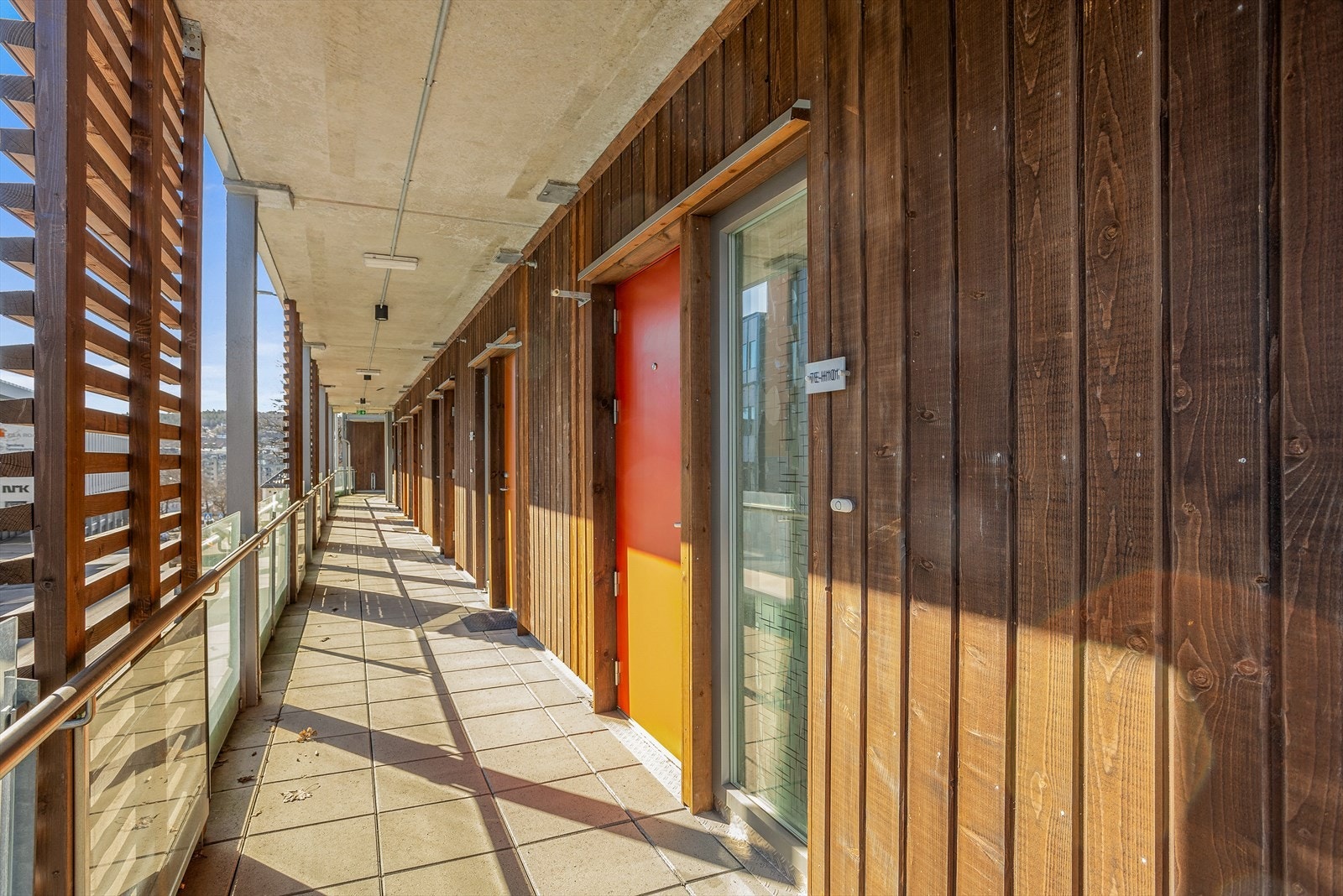 Inngangsparti fra svalgang Galleribilde