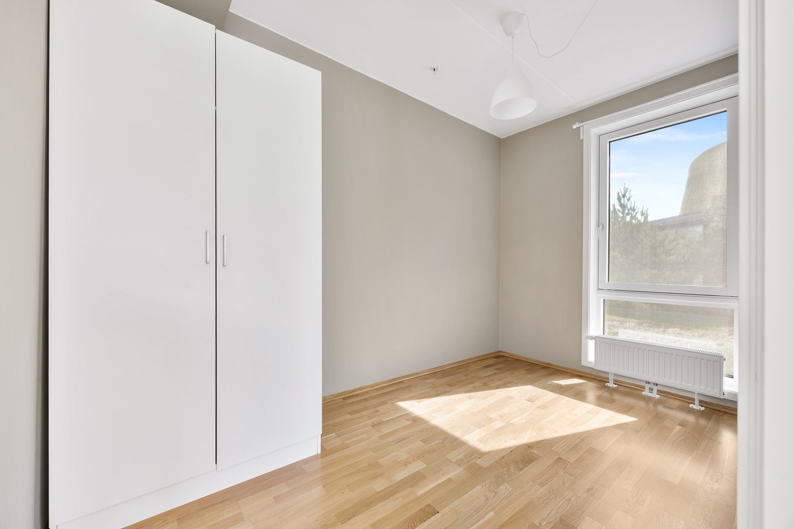 Det andre soverommet egner seg ypperlig som gjesterom eller hjemmekontor. Galleribilde