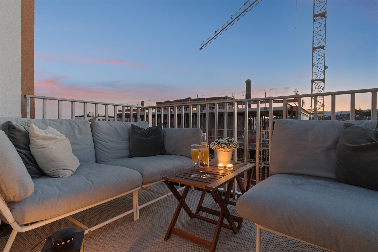 På denne balkongen kan du nyte ettermiddags- og kveldssolen. Galleribilde