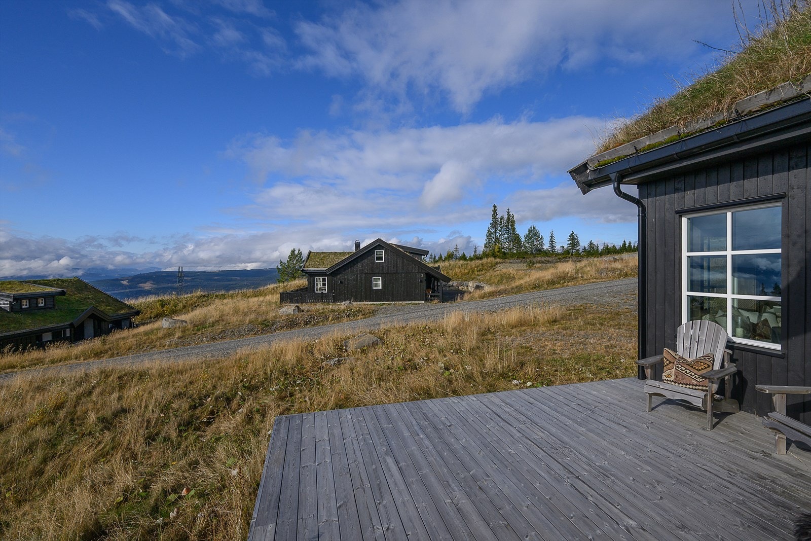 Den fine terrassen har gode møbleringsmuligheter. Galleribilde