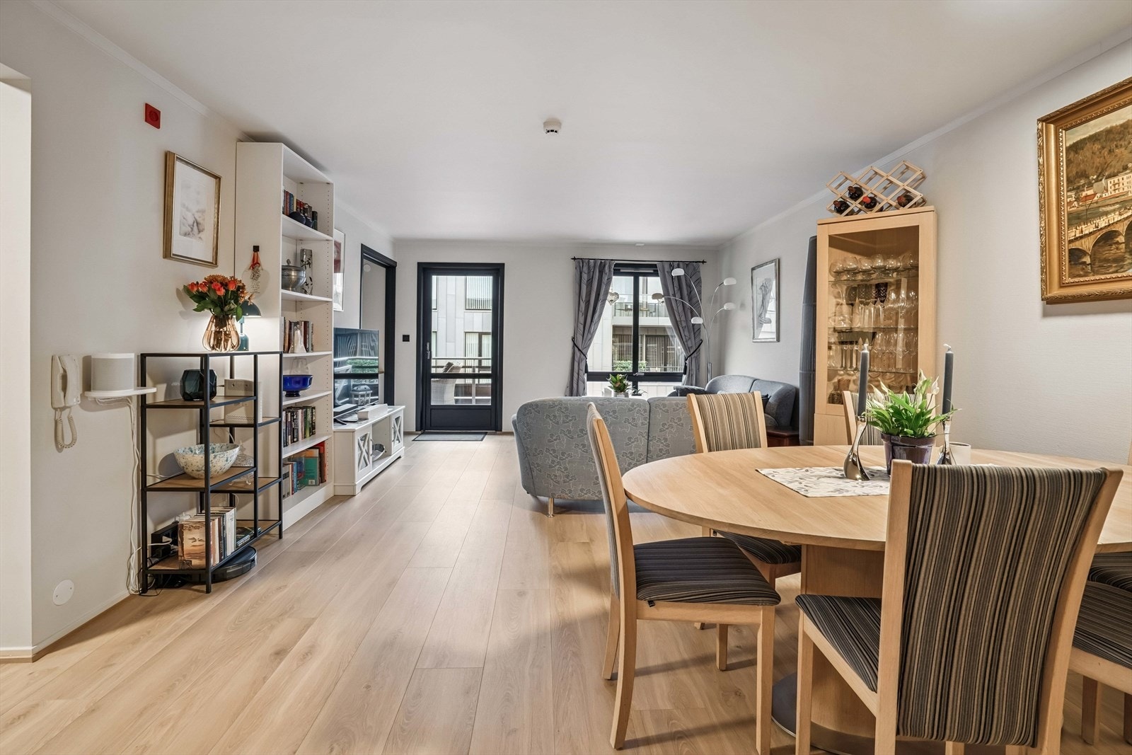 Stue og spiseplass Galleribilde