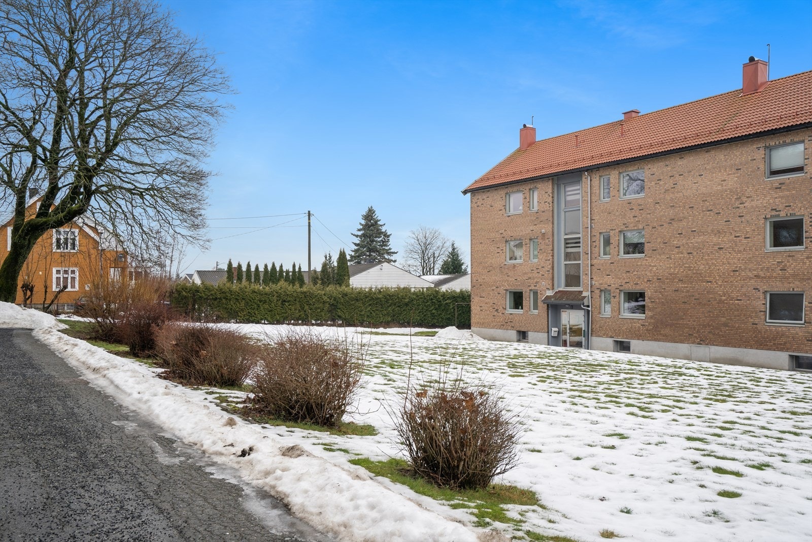 Sentrumsnær beliggenhet med kort vei til Moss sentrum og byens fasiliteter. Galleribilde