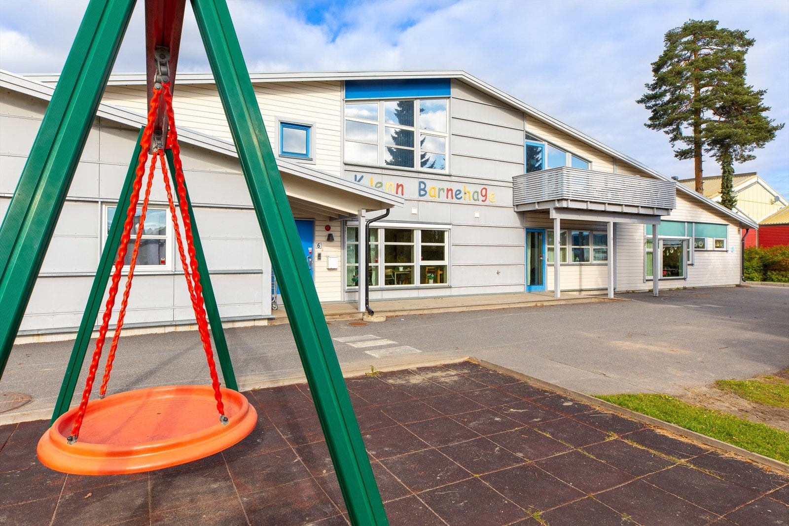 Det ligger flere populære barnehager i området, alle innen kort avstand. Galleribilde