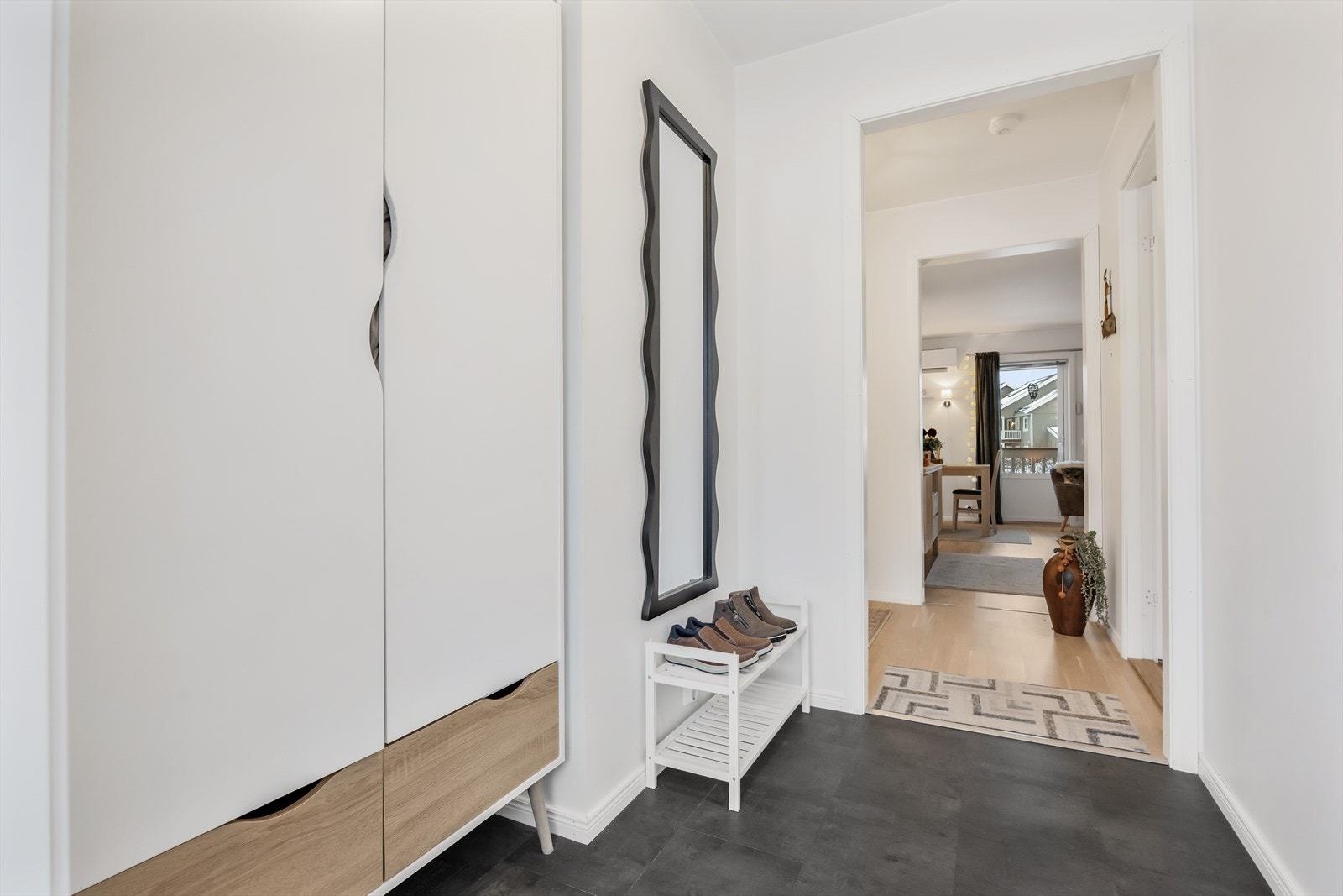 Komfortabel gulvvarme i gangen. Galleribilde