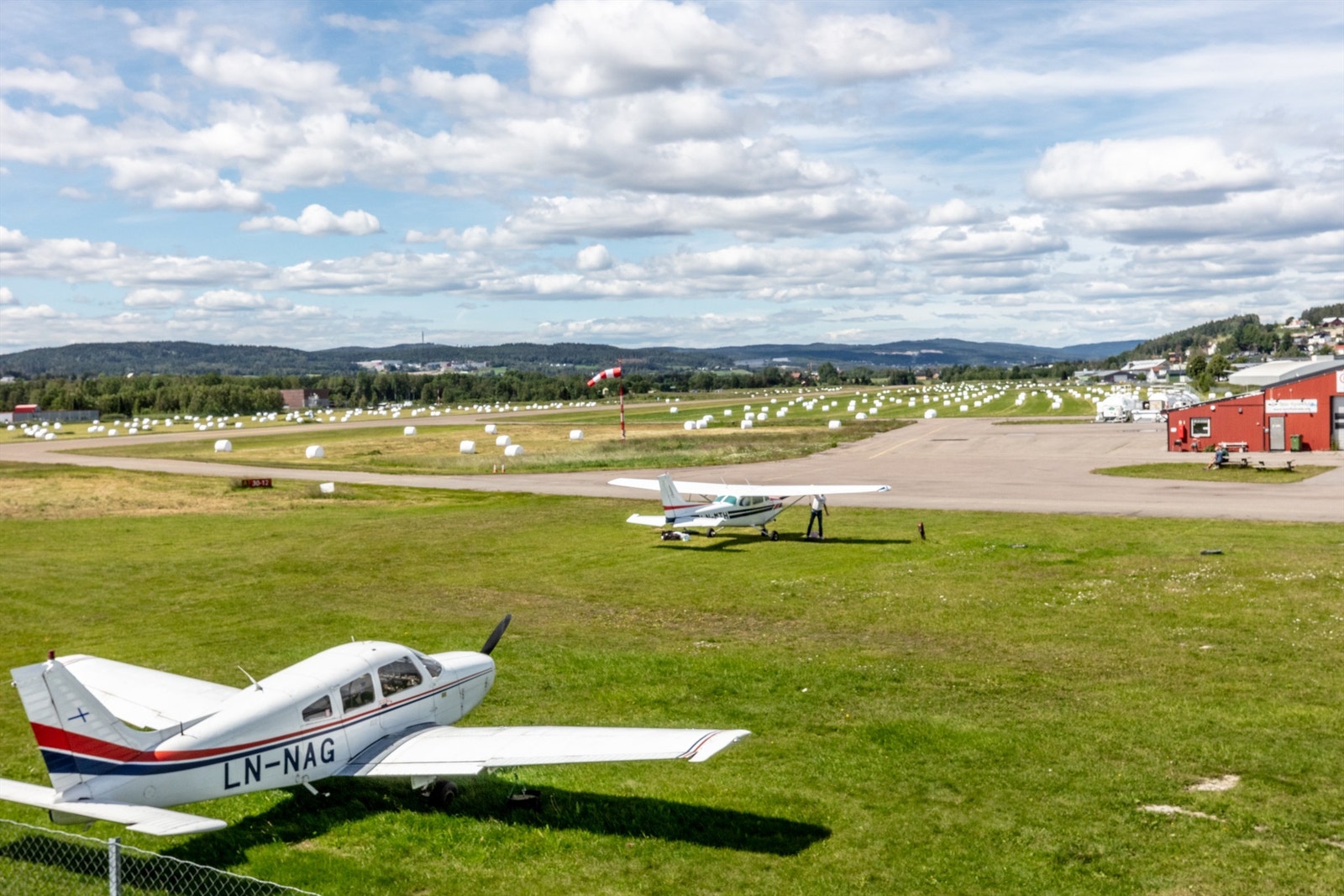 Kjeller flyplass, en av verdens eldste, ligger i nærheten. Galleribilde