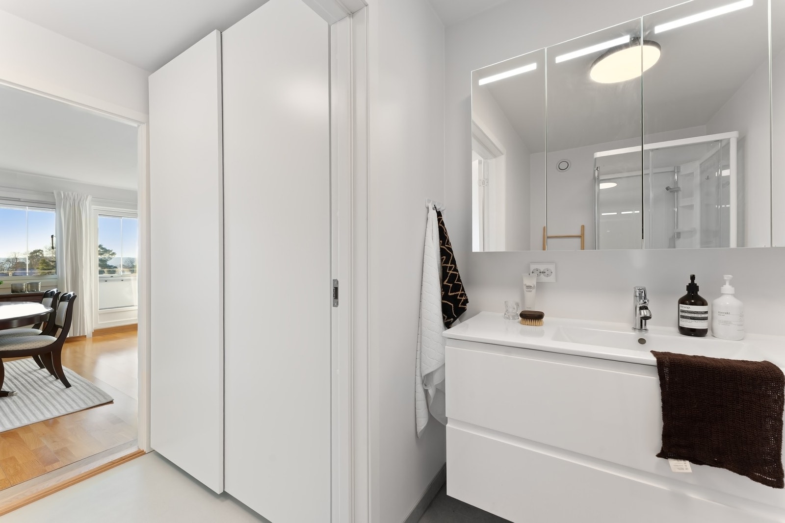 Baderom. Galleribilde