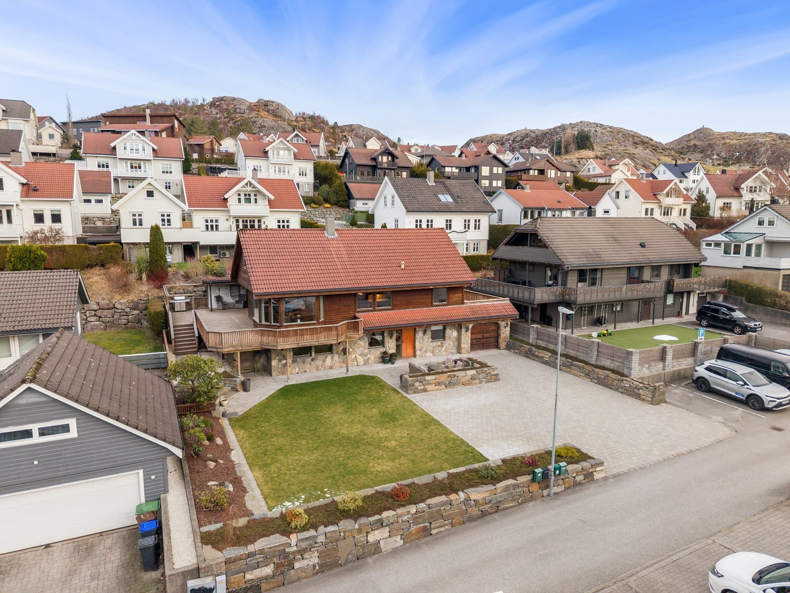 Eiertomt på 670 m². Galleribilde