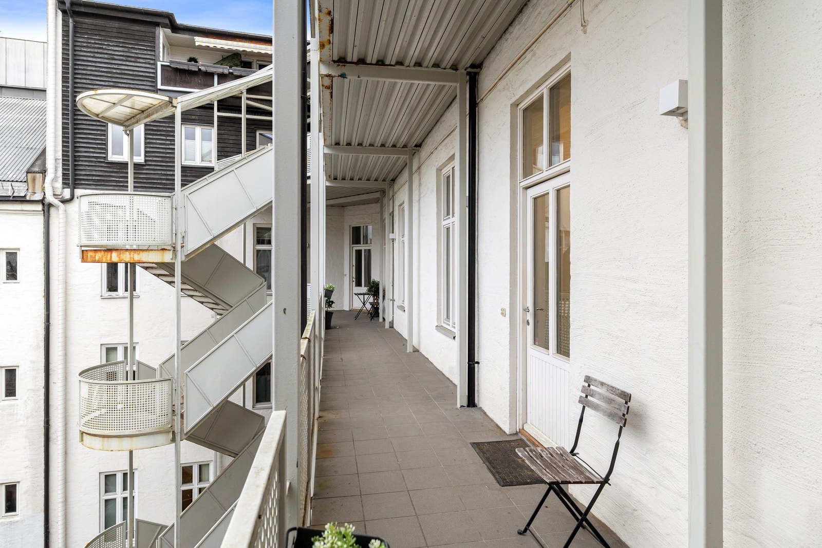 Leiligheten ligger i 4. etasje med heisadkomst. Galleribilde