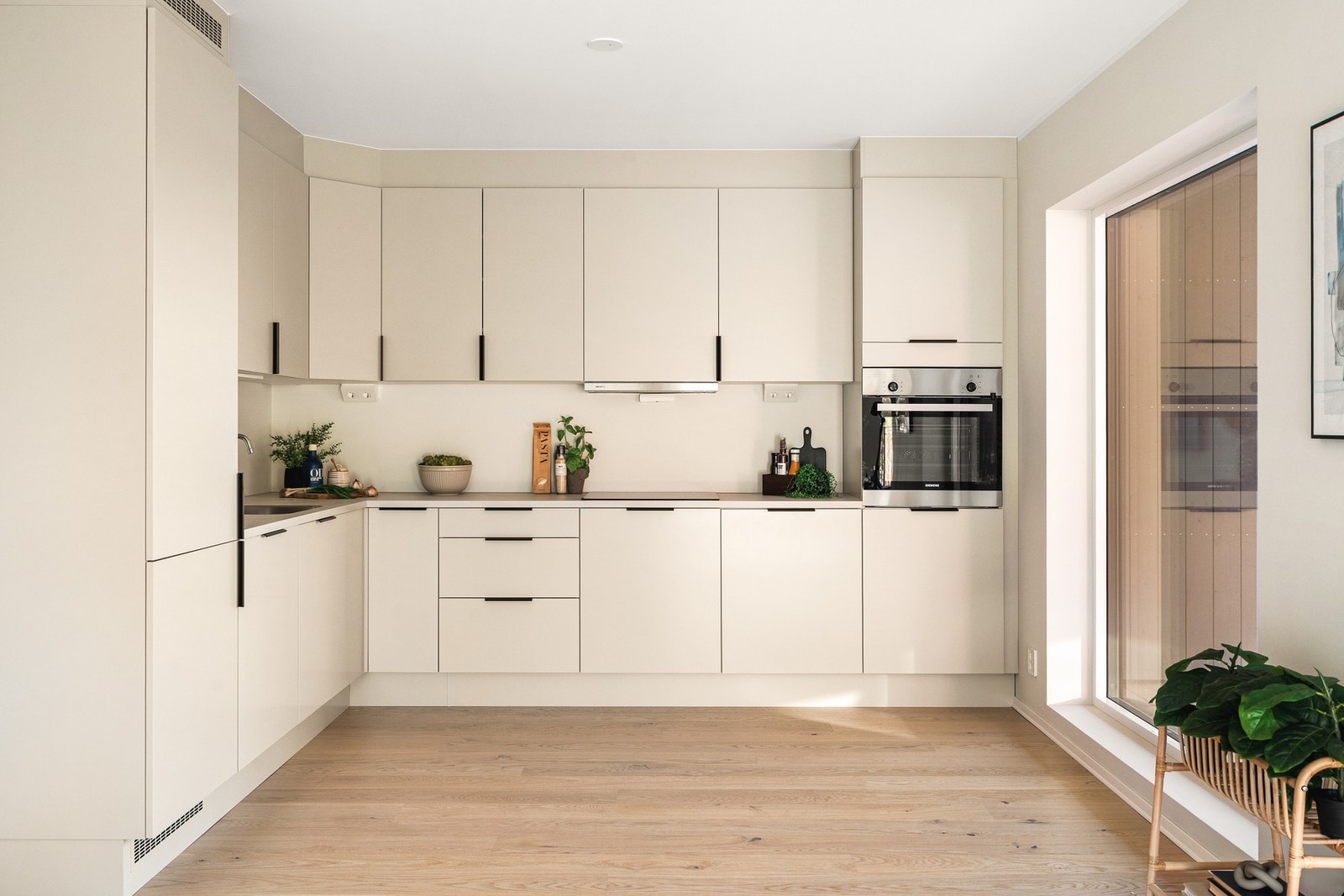 Moderne kjøkkeninnredning fra kvalitetsleverandøren HTH! Galleribilde