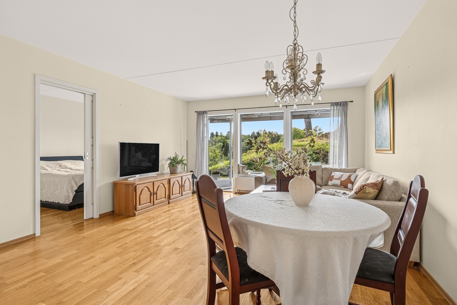 Leiligheten leies ut umøblert Galleribilde