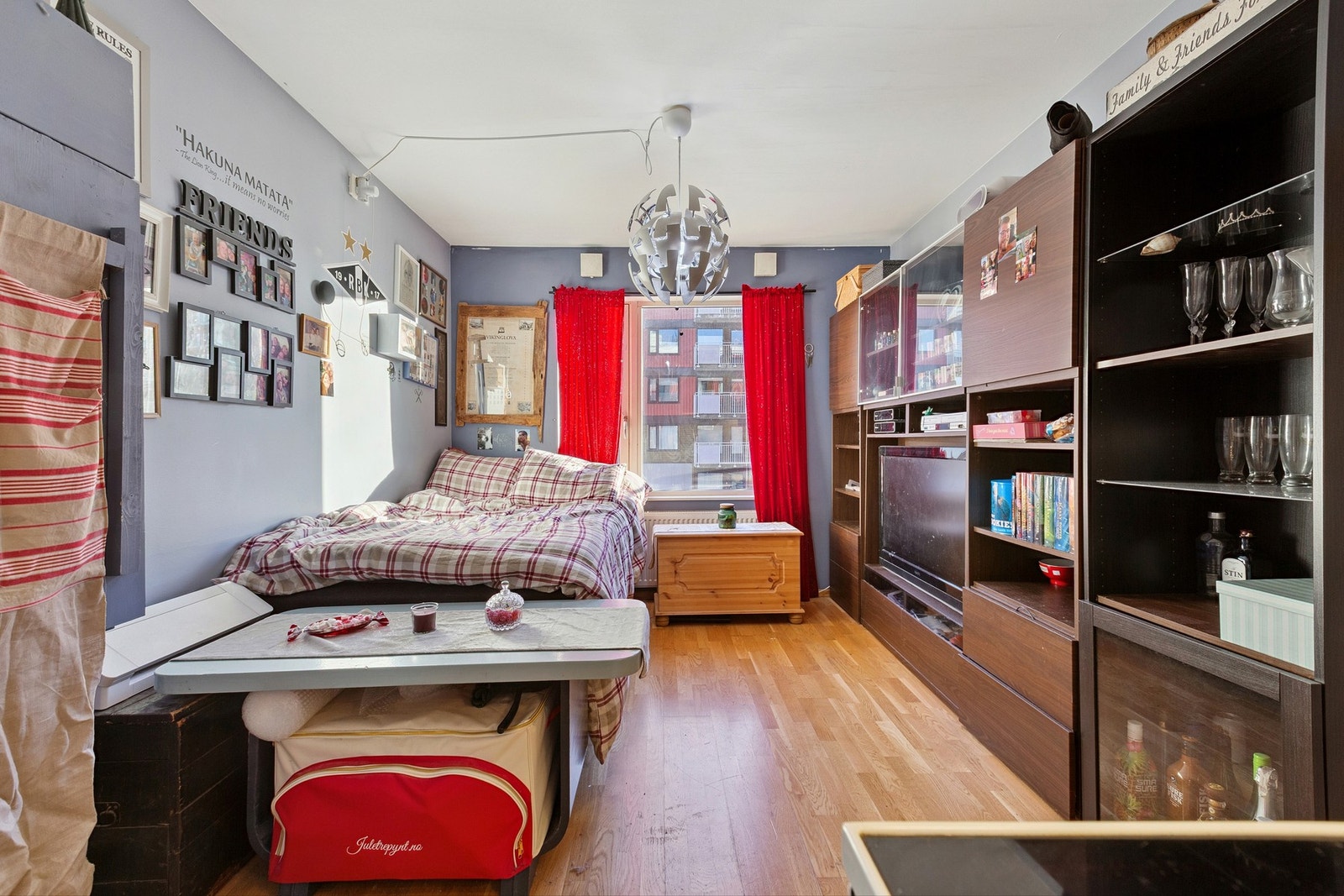 Hybeldel. Galleribilde