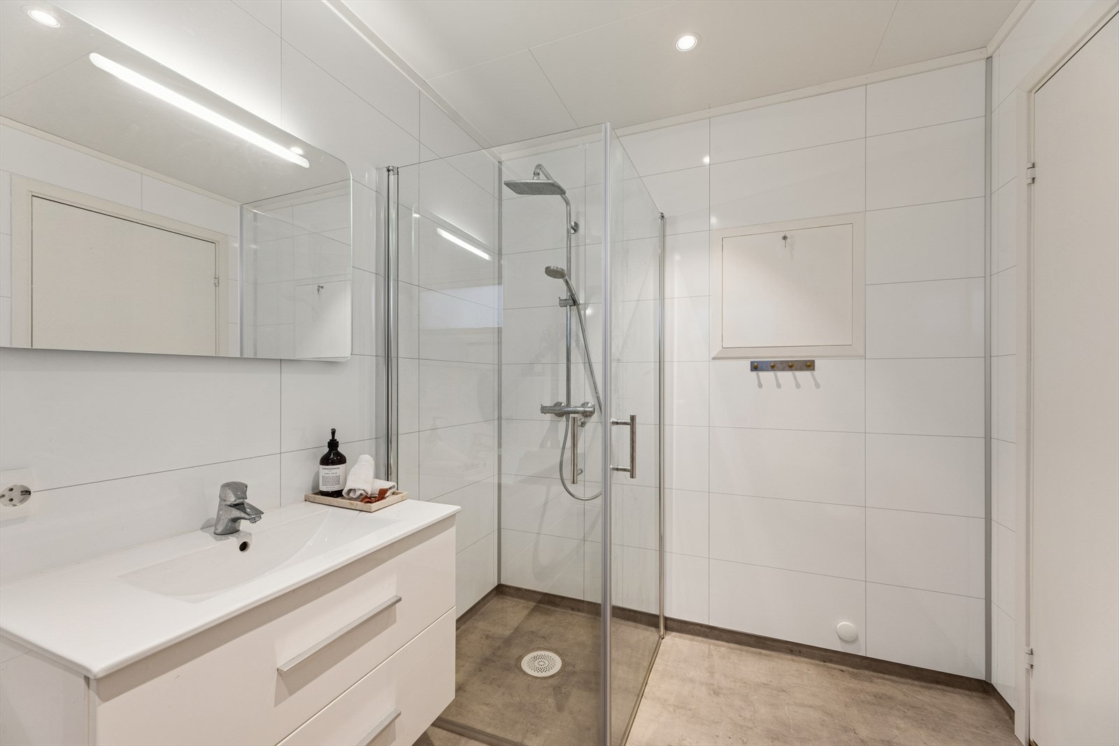 I himlingen er det montert downlights. Galleribilde