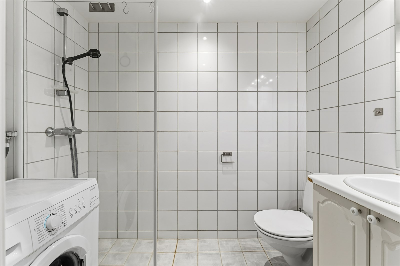 Flislagt bad med gulvvarme. Galleribilde